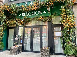 Templo Theatre’s ABBA Dining Experience: Glitter, Glamour, Gastronomic Delights